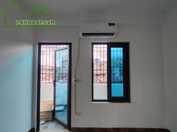 Cho thuê nhà 6 tầng,nhà mới,có thang máy, diện tích 42m2,ngõ cách mặt đường Kim Giang 20m - 2