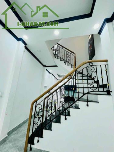 **Bán nhà phường 2, Tân Bình** HXH đường Bạch Đằng, (5x16) 3 tầng 11 tỷ - 2