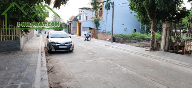 Bán đất Thanh Lâm Mê Linh, trục KD 3ôto tránh vỉa hè 2m, cách QL23 50m, VĐ4 1km. Giá 2x/m - 2