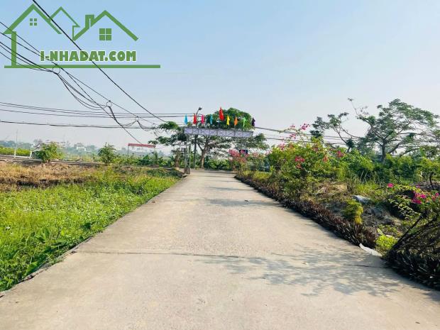 Bán lô đất Quỳnh Cư, Hùng Vương, Hồng Bàng 45m giá hơn 900tr LH 0979087664