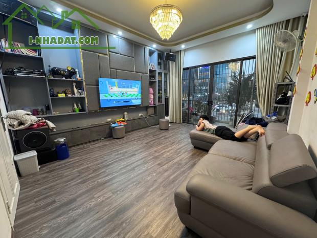 Cho thuê nhà mặt phố Minh Khai - Cạnh Times City -  Hai Bà Trưng 40m x 5T giá 29tr