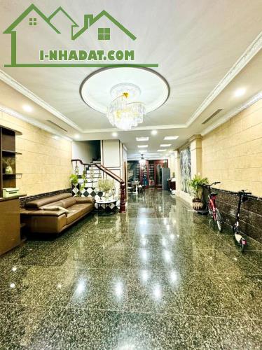 NHÀ DT 122M, MT 6M, VỊ TRÍ ĐẸP, KINH DOANH ĐỈNH,VỈA HÈ,Ô TÔ TRÁNH PHỐ TRUNG KÍNH CHỈ 44 TỶ