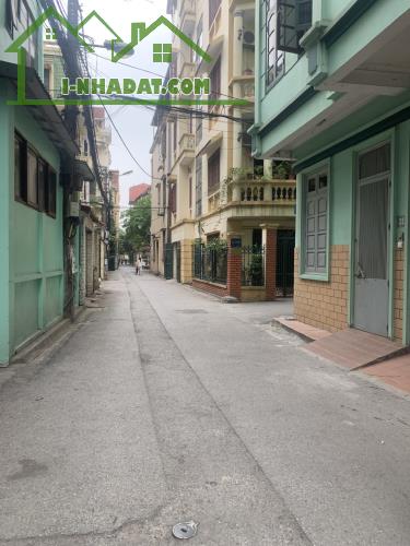 PHÂN LÔ Trần Vỹ nhà đẹp 50m2*5T, mt 4m kinh doanh, ngõ thông ô tô, 2 thoáng 15.7 tỷ