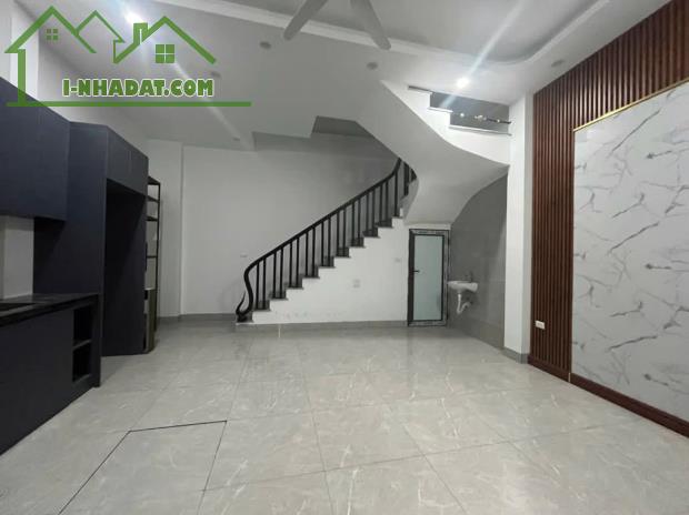 NHÀ ĐẸP LA TINH HOÀI ĐỨC. NGÕ ÔTÔ. DT 30M. 5TẦNG. MT 4.66M. 4.2 TỶ. ĐANG CẦN BÁN. - 1
