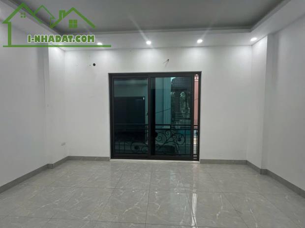 NHÀ ĐẸP LA TINH HOÀI ĐỨC. NGÕ ÔTÔ. DT 30M. 5TẦNG. MT 4.66M. 4.2 TỶ. ĐANG CẦN BÁN. - 5