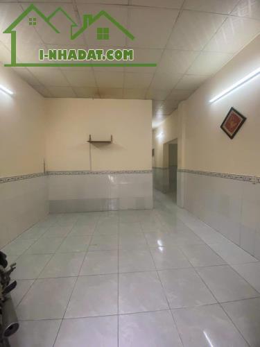 Cho thuê nhà 100m2 có 2pn đường số 9, Linh Tây - Giá 8tr/tháng, hẻm xe Hơi - 3