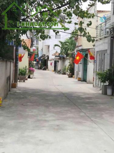 Hàng Thơm nhà Gò Dầu Tân Phú hẻm 7m 1 trục 100m ra mặt tiền 56m2 ,2 Tầng Nhỉnh 6 tỷ - 1