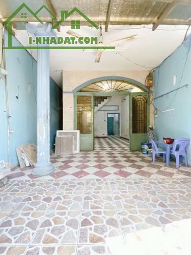 Ôtô Ngủ Trong Nhà Đường Nguyễn Trung Trực Phường 05 Bình Thạnh. - 1
