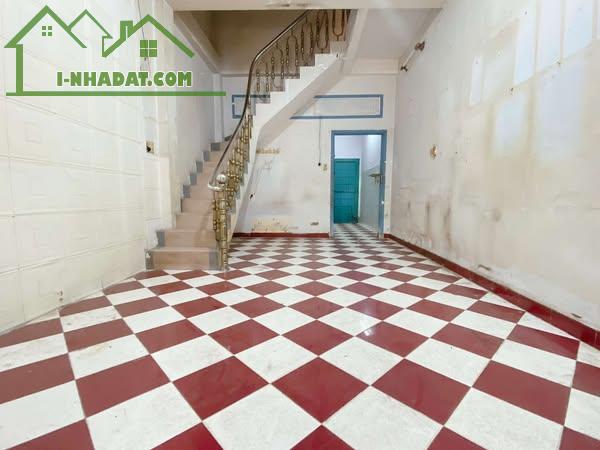 Ôtô Ngủ Trong Nhà Đường Nguyễn Trung Trực Phường 05 Bình Thạnh. - 2