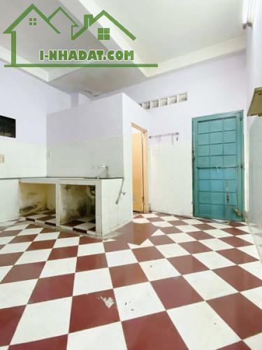 Ôtô Ngủ Trong Nhà Đường Nguyễn Trung Trực Phường 05 Bình Thạnh. - 4