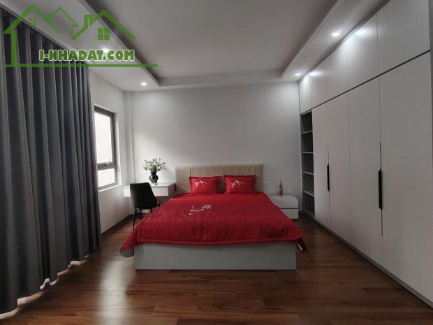 Bồ Đề - Đúng 10 nhà ra đường ô tô thông, ngõ trước nhà ô tô nhỏ - 3