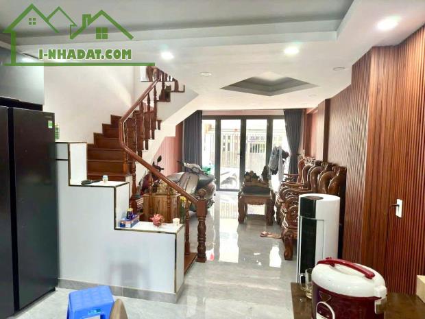 Bán nhà hẻm XH Phú Nhuận, giáp Phan Xích Long, 3 Tầng, 64m2, ngang 4.5m, chỉ 12.4 Tỷ