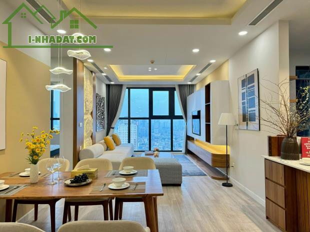 Bán Hà Nội Center Point, 27 Lê Văn Lương, 82m2, 3PN, Đông Nam - 0975118822.