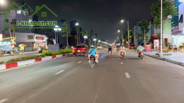 GIÁ ĐẦU TƯ, BÁN ĐẤT TẶNG NHÀ CẤP 4 GIA THƯỢNG 55M, MT 6.2M, NỞ HẬU, LÔ GÓC, Ô TÔ THÔNG, KD - 1