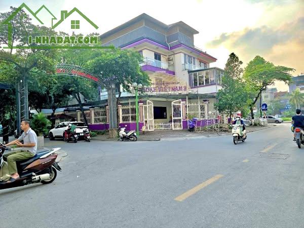 Bán BT Tây Nam Linh Đàm, siêu phẩm trung tâm Hoàng Mai, lô góc, hiếm nhà bán. 180m2 46 tỷ