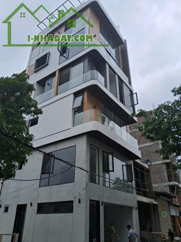 SIÊU PHẨM PHỐ CỔ LINH LONG BIÊN - THANG MÁY - FULL NỘI THẤT CAO CẤP - VỈA HÈ RỘNG - Ô TÔ T - 2