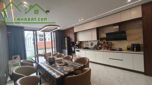 NHÀ MƯỚI ĐẸP Ô TÔ VÀO NHÀ Tư Đình 97/120 m2,X  6 tầng,mặt tiền  5.5m, 19 tỷ Long Biên. - 2