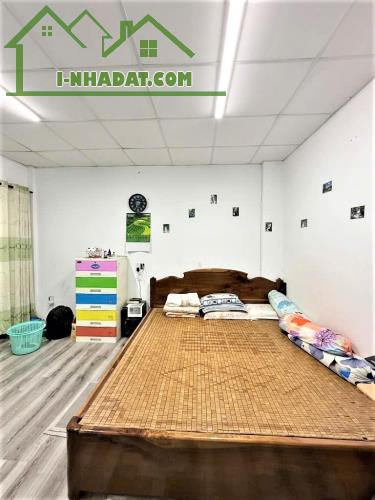 6 TỶ TL - NHÀ HOÀNG HOA THÁM P13 TÂN BÌNH - KẾ BÊN NHÀ GA T3 - 58M² 2 TẤM ĐÚC ĐẸP VUÔNG A4 - 2