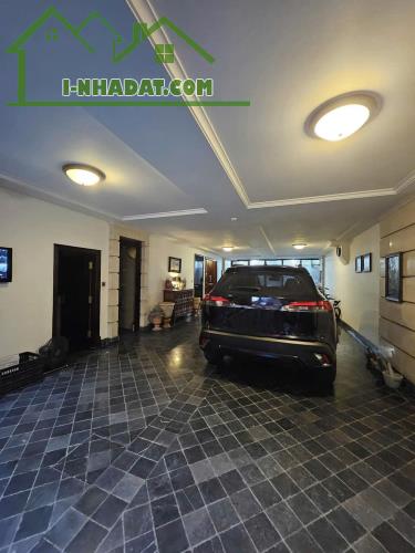 Bán nhà phố Tô Ngọc Vân, Tây Hồ 168m2, 9 tầng, mặt tiền 7.5m kinh doanh 400tr/tháng
