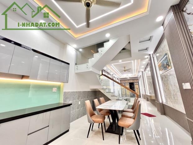 Bán nhà ĐẸP 1 Trệt 2 Lầu Dĩ An,đường nhựa 10m, full nội thất,gần TTYT - 1