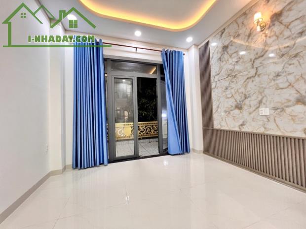 Bán nhà ĐẸP 1 Trệt 2 Lầu Dĩ An,đường nhựa 10m, full nội thất,gần TTYT - 4