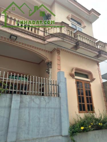 Bán lô góc 200m thủy xuân tiên, chương mỹ ô tô tận đất, giá chỉ 5,6 tỷ