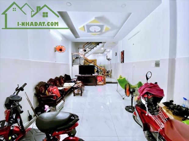CỰC HIẾM!!! 8 TỶ TL - NHÀ 3 TẦNG MẶT TIỀN ĐƯỜNG 8M - KHU BÀU CÁT - TIỆN KINH DOANH/VP CTY - 2