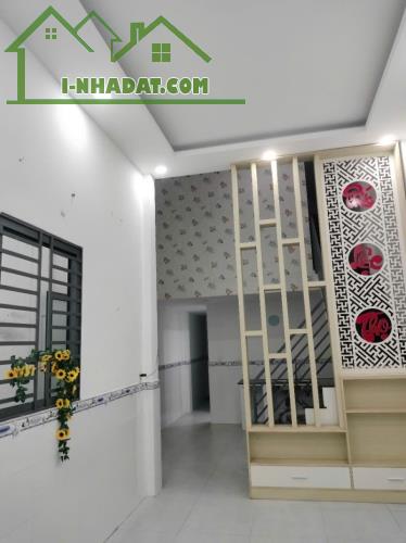 Gấp bán nhà mới 60m2, 2T, 3Pn, hẻm rộng, Hiệp Thành 17, Quận 12, nhỉnh 3 tỷ. - 2