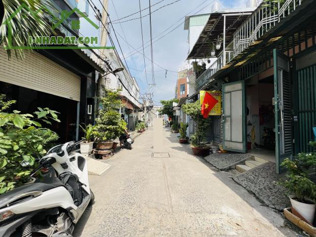 Bán Nhà C4 HXH Đường Số 11 Kênh Tham Lương Giáp Tân Phú 63m2 (4x16) Giá Tốt 4,45 Tỷ SHR - 2