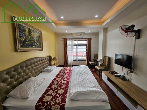 Bán khách sạn Đàm Quang Trung Long biên 121m 7t mt 7m giá 28 tỷ doanh thu 1 tỷ/năm - 2