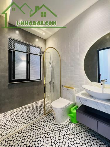 NHÀ 4 TẦNG TÔ NGỌC VÂN , THỦ ĐỨC - ĐƯỜNG NHỰA 7M- ÔTÔ VÀO NHÀ - 2