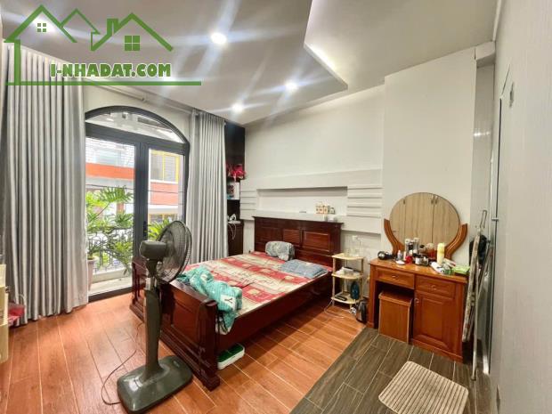 Ở NGAY! Bán Nhà Đẹp 5 Tầng Xe Hơi Thông Trần Quang Diệu, 56m2, 10 Tỷ TL - 1