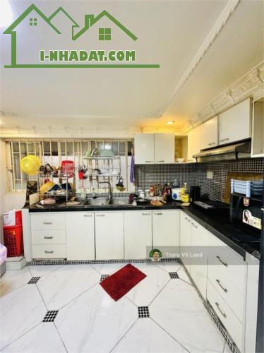 Bán nhà riêng 10x tỷ, 58m2 tại Nguyễn Thị Tần, Quận 8, có dòng tiền - 1