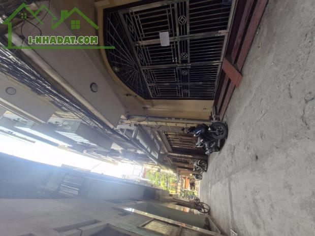 💥 BÍ MẬT ĐẰNG SAU CÁNH CỬA VƯƠNG THỪA VŨ 50M – CĂN NHÀ CÓ THỂ THAY ĐỔI CẢ CUỘC ĐỜI CỦA