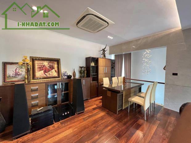 Cho thuê biệt thự Vườn Đào, đường Lạc Long Quân thông Võ Chí Công 200m2x5T full đẹp - 2