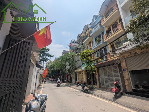 BÁN NHÀ PHÂN LÔ NGUYỄN XIỂN, GẦN TÒA ÁN, VKS, VỈA HÈ RỘNG, Ô TÔ TRÁNH - 2