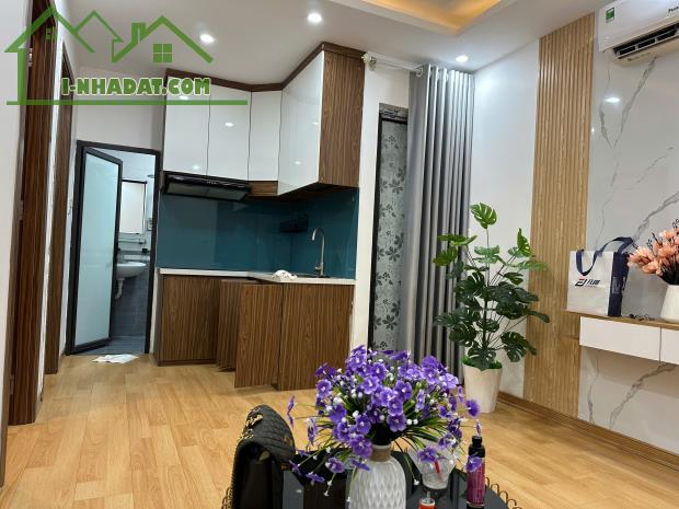 MÌNH CHÍNH CHỦ CHO THUÊ CĂN HỘ 2N1VS TẠI NGÕ 189 ĐƯỜNG HOÀNG HOA THÁM, P. LIỄU GIAI, Q. - 1