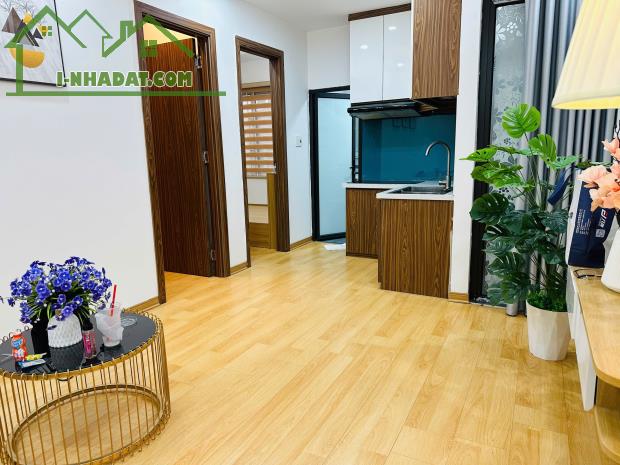 MÌNH CHÍNH CHỦ CHO THUÊ CĂN HỘ 2N1VS TẠI NGÕ 189 ĐƯỜNG HOÀNG HOA THÁM, P. LIỄU GIAI, Q. - 2