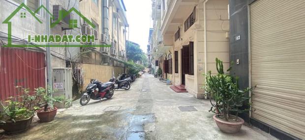 Bán Nhà Trần Hưng Đạo 70M2 5 Tầng Ô TÔ Vào Nhà Lô Góc 3 Thoáng 27.5 Tỷ