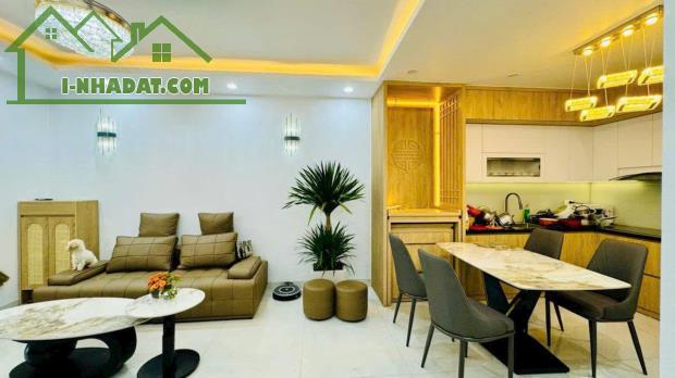 Nhà Đẹp Ở Luôn Phố 8/3, Hai Bà Trưng 50/70m, mt 5m, giá 5.18 tỷ. - 1