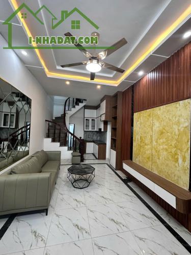 Cho thuê nhà ngõ 89 Thanh Lân, 4 tầng x 30m2, 2 ngủ, 9 Triệu ở gia đình - 2