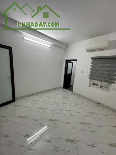 Cho thuê nhà ngõ 89 Thanh Lân, 4 tầng x 30m2, 2 ngủ, 9 Triệu ở gia đình - 4