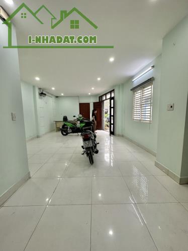 Bán nhà mặt phố Nguyễn Ngọc Lộc, Q.10, Diện Tích Khủng 80m², 7.9 tỷ - 1