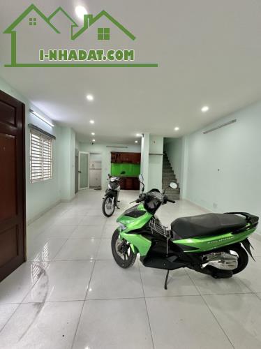 Bán nhà mặt phố Nguyễn Ngọc Lộc, Q.10, Diện Tích Khủng 80m², 7.9 tỷ - 2