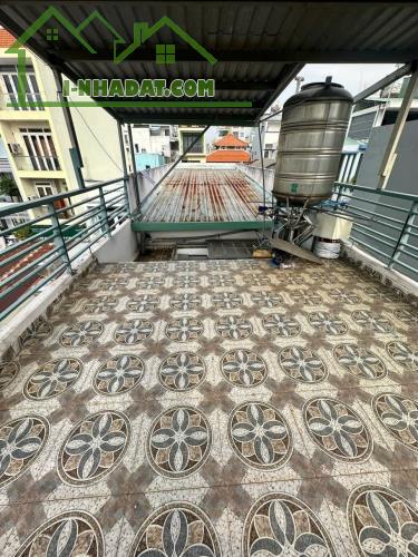 Nhà hẻm 6m xe hơi trước nhà Dạ Nam P2Q8 - 4
