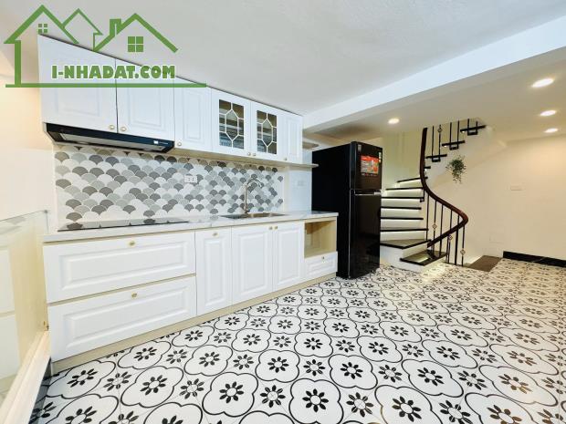 BÁN NHÀ TÔN ĐỨC THẮNG –ĐỐNG ĐA DT 30M2 5TẦNG GIÁ 6.15TỶ - 5
