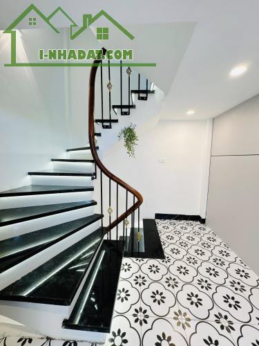 BÁN NHÀ TÔN ĐỨC THẮNG –ĐỐNG ĐA DT 30M2 5TẦNG GIÁ 6.15TỶ - 1