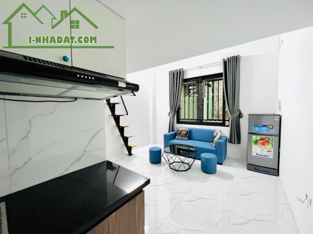 TÒA CHDV LƯƠNG THẾ VINH 180M2 7 TẦNG 40PKK DOANH THU 2 TỶ/NĂM GIÁ 25 TỶ - 2
