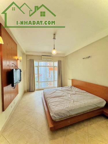 Sát phố Nguyễn Thái Học ,Nhà 41m2, 5 tầng, ô tô đỗ cửa, dòng tiền 20 triệu/tháng  16,5 tỷ - 2