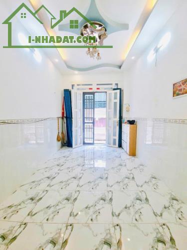 4.8 TỶ – NHÀ 2 LẦU BTCT THẾT KẾ HIỆN ĐẠI –  BẾN PHÚ ĐỊNH PHƯỜNG 16